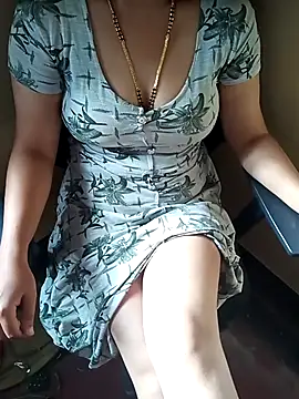 yourtamilcouple online show from November 19, 2025, 2:33 am