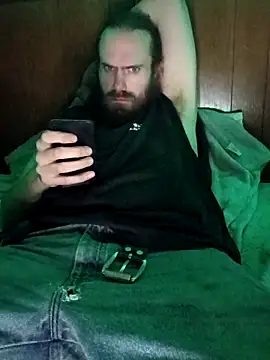 RobStrokes215 online show from November 30, 2025, 4:33 pm