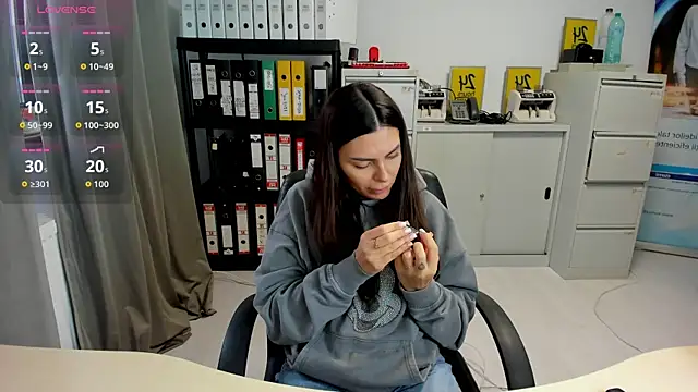 kilenyapatrice online show from October 26, 2025, 1:50 pm