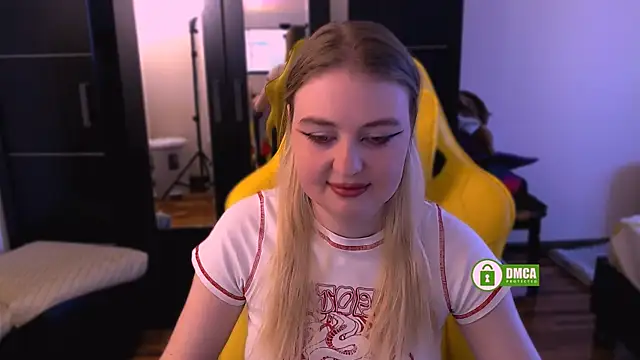 EvaAndLilith online show from November 24, 2025, 9:09 am