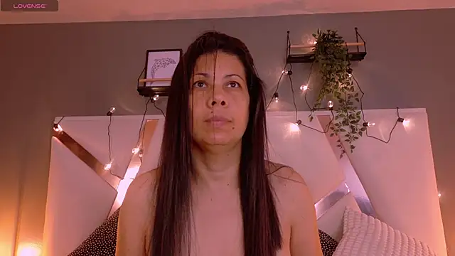 JaylaScott   online show from September 26, 2025, 11:47 am