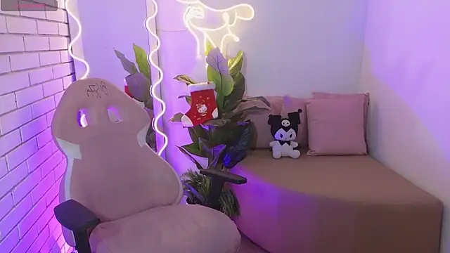 Snapshot of hina_tay chatting on December 18, 2024, 4:20 am hina tay online show from December 18, 2024, 4:20 am