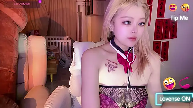 Bunny Tutu online show from February 11, 2025, 11:10 am