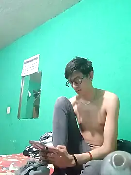 Alex30ct online show from March 27, 2026, 7:36 am