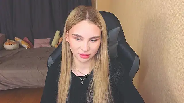 doll barbieee online show from December 8, 2024, 6:17 pm