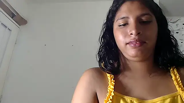 Snapshot of sexyhot20xxx chatting on February 19, 2025, 8:44 am sexyhot20xxx online show from February 19, 2025, 8:44 am