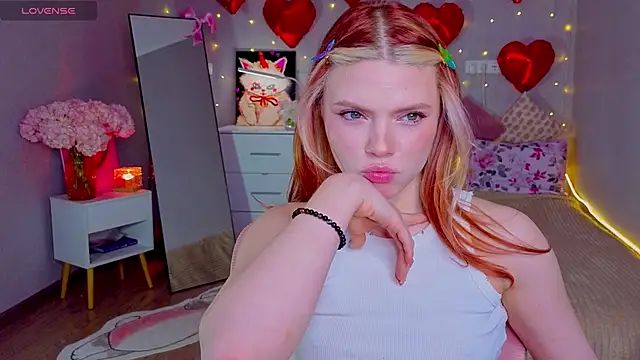 Red  Candy online show from February 20, 2026, 5:13 pm