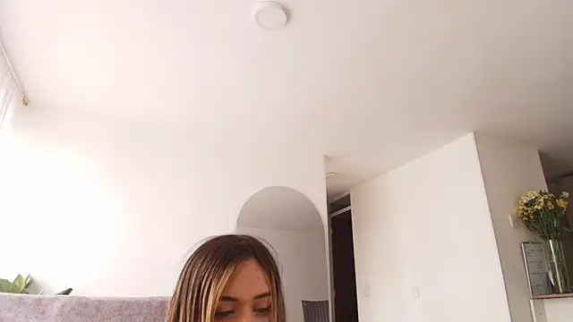 vianca cruzz online show from March 7, 2025, 2:45 pm