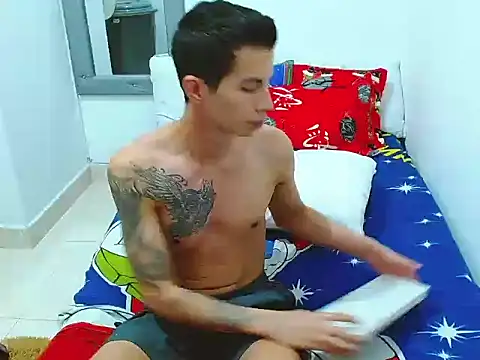 Velk hot online show from December 17, 2025, 2:34 pm