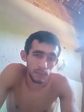 Snapshot of Treloso21 chatting on February 18, 2026, 4:14 pm Treloso21 online show from February 18, 2026, 4:14 pm