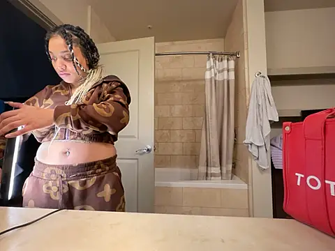 Snapshot of GoddessNih chatting on February 1, 2025, 1:02 am GoddessNih online show from February 1, 2025, 1:02 am