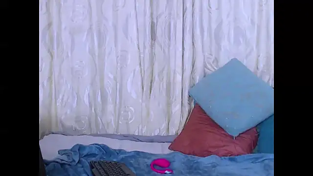 SasyyLissaa online show from November 23, 2025, 1:22 pm