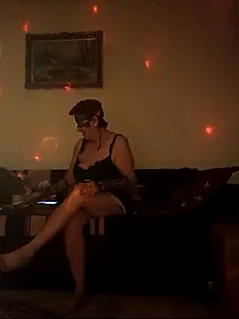Snapshot of Ely_Elenita chatting on February 26, 2025, 8:44 pm Ely Elenita online show from February 26, 2025, 8:44 pm