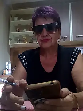 Snapshot of Ely_Elenita chatting on September 12, 2025, 8:25 am Ely Elenita online show from September 12, 2025, 8:25 am
