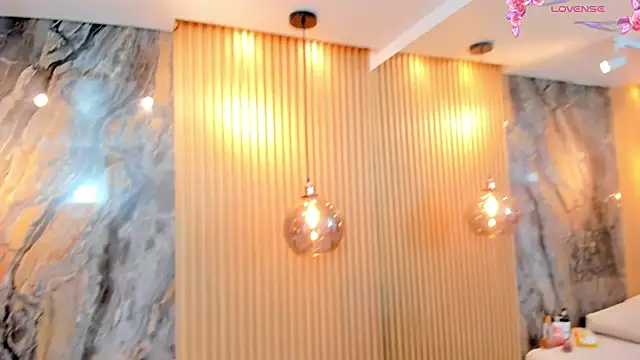 ella harper online show from March 10, 2026, 1:21 am