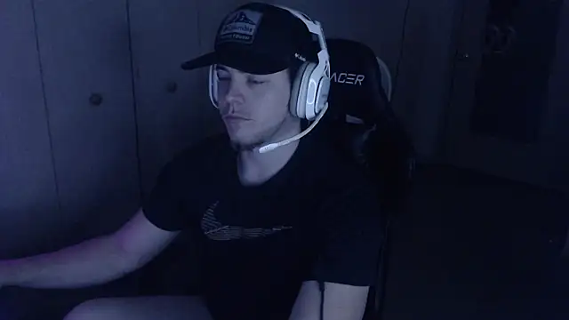 jtdaddy211997 online show from October 5, 2025, 9:18 am