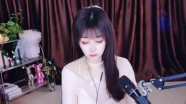 Snapshot of xiaoya666--baby chatting on February 23, 2025, 1:57 am xiaoya666--baby online show from February 23, 2025, 1:57 am