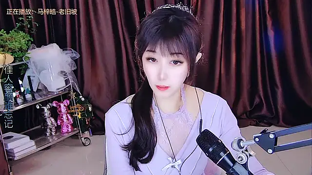 Snapshot of xiaoya666--baby chatting on March 8, 2025, 8:57 pm xiaoya666--baby online show from March 8, 2025, 8:57 pm