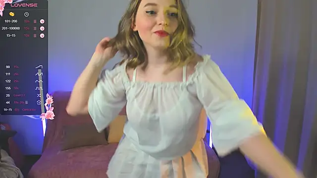 Snapshot of alysia_storm chatting on March 1, 2025, 4:44 pm alysia storm online show from March 1, 2025, 4:44 pm