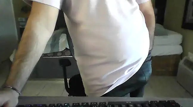 Snapshot of cryptoman1119 chatting on February 20, 2025, 10:04 pm cryptoman1119 online show from February 20, 2025, 10:04 pm