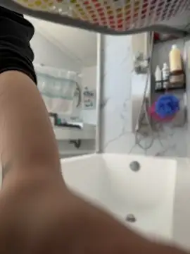 Sweetleeahxx online show from April 8, 2026, 1:44 pm