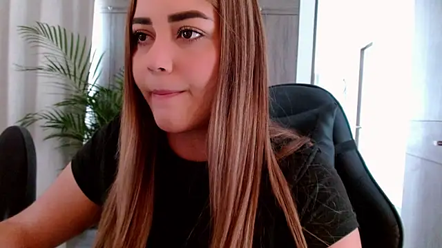 Lucia star   online show from January 13, 2026, 7:30 pm