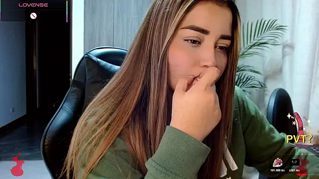 Lucia star   online show from February 13, 2026, 11:45 pm