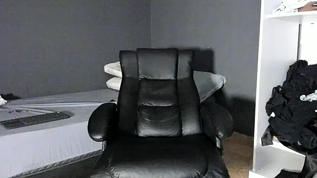 Brock hurn1 online show from December 16, 2025, 1:10 am