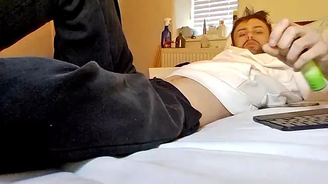 Snapshot of addicktedGT chatting on February 20, 2025, 12:36 pm addicktedGT online show from February 20, 2025, 12:36 pm