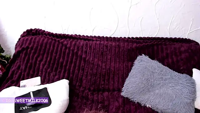 sweetmilk2006 online show from October 1, 2025, 5:30 pm