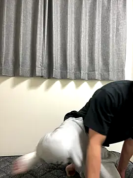 Snapshot of onimakura chatting on December 18, 2025, 12:11 pm onimakura online show from December 18, 2025, 12:11 pm