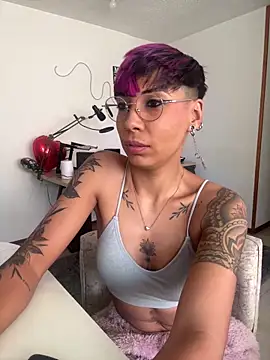 MiaMorgan  online show from May 26, 2026, 1:51 pm