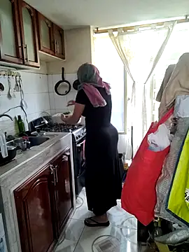 NAJWA-ARAB online show from November 14, 2025, 4:38 pm