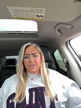 sunshinekisses online show from April 8, 2026, 4:51 pm