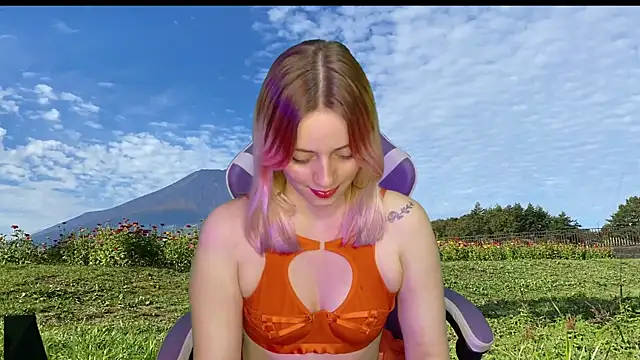 Dolce--Mia---Bianchi  07 online show from March 1, 2025, 8:02 am