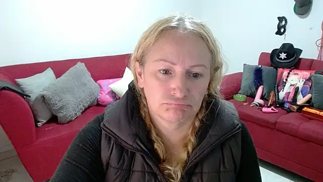 emperabigbootybigass online show from February 4, 2026, 12:33 pm