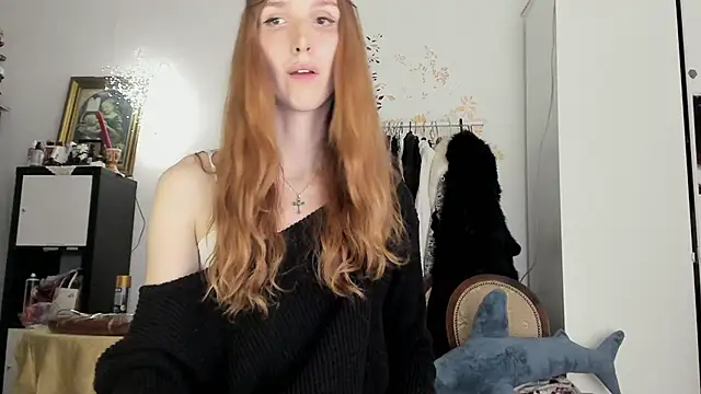 Snapshot of LisaIcon chatting on February 4, 2026, 6:58 pm LisaIcon online show from February 4, 2026, 6:58 pm