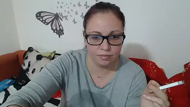 LadyHellene online show from February 16, 2025, 4:32 pm