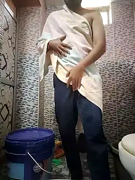 Snapshot of Jayesh_Love chatting on January 1, 2025, 5:43 am Jayesh Love online show from January 1, 2025, 5:43 am