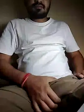 Snapshot of Jayesh_Love chatting on January 4, 2025, 8:48 pm Jayesh Love online show from January 4, 2025, 8:48 pm