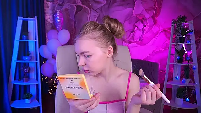 EmilySunshineS online show from February 23, 2026, 7:17 am