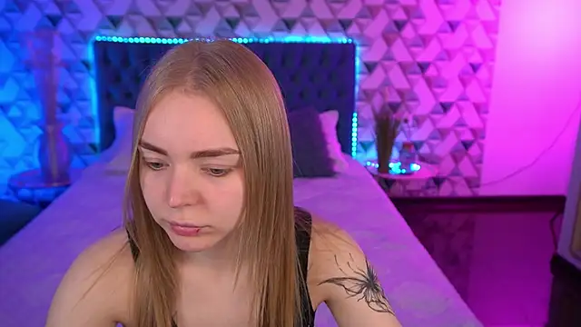 EmilySunshineS online show from May 9, 2026, 1:16 pm