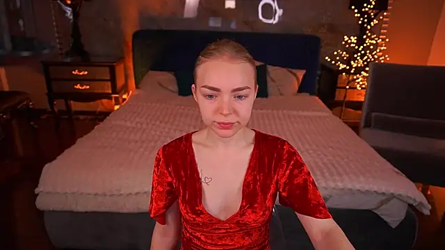 EmilySunshineS online show from May 15, 2026, 5:47 am