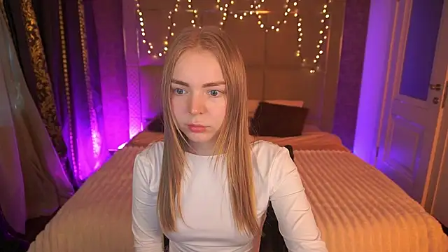 EmilySunshineS online show from May 22, 2026, 6:09 am