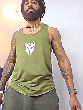 Snapshot of FragrantWind5 chatting on October 19, 2025, 9:04 pm FragrantWind5 online show from October 19, 2025, 9:04 pm