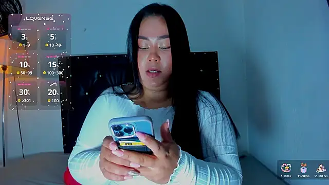 victoriajk online show from March 25, 2026, 10:43 am