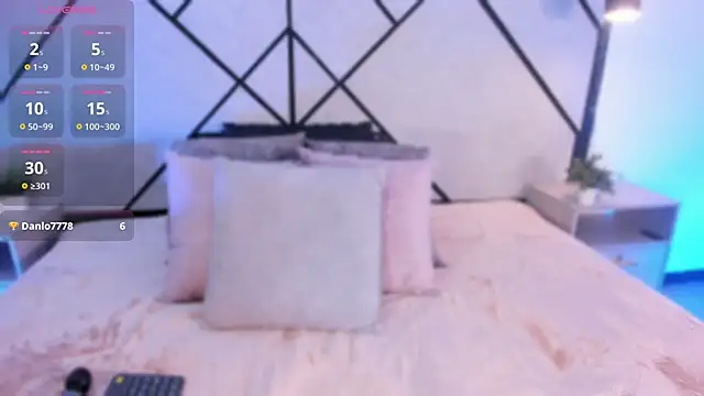 marie miller  online show from December 4, 2025, 12:25 pm