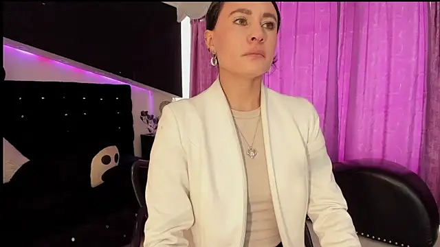 Coral Gibson online show from March 9, 2026, 12:53 pm