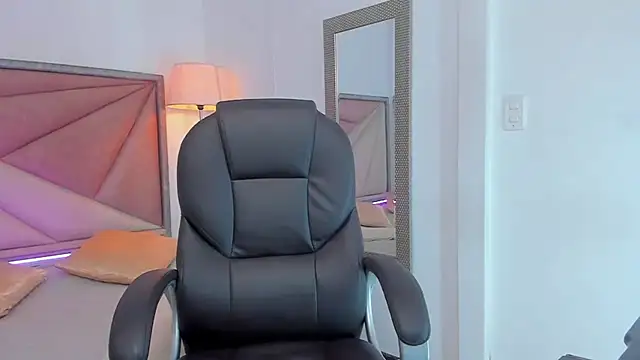 GiaFu online show from February 15, 2025, 12:01 pm