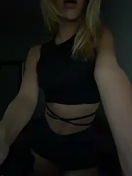 Carolinen online show from February 28, 2025, 4:21 am